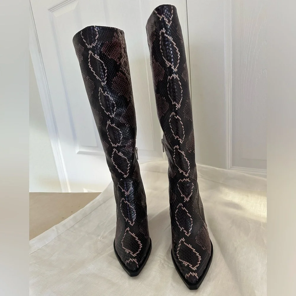 Vince Camuto Snake Skin Pattern knee high boots- Sz 8 - Picture 4 of 7
